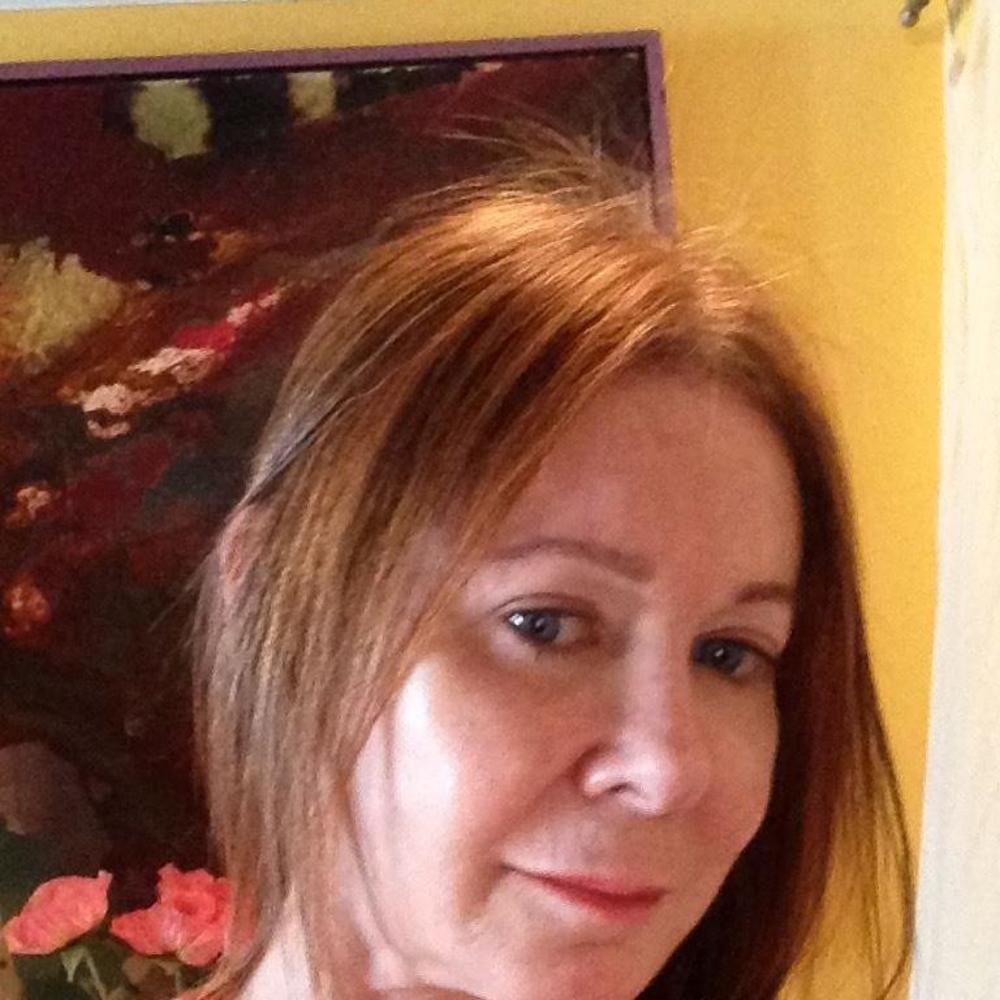 Meet your Posher, Adrienne